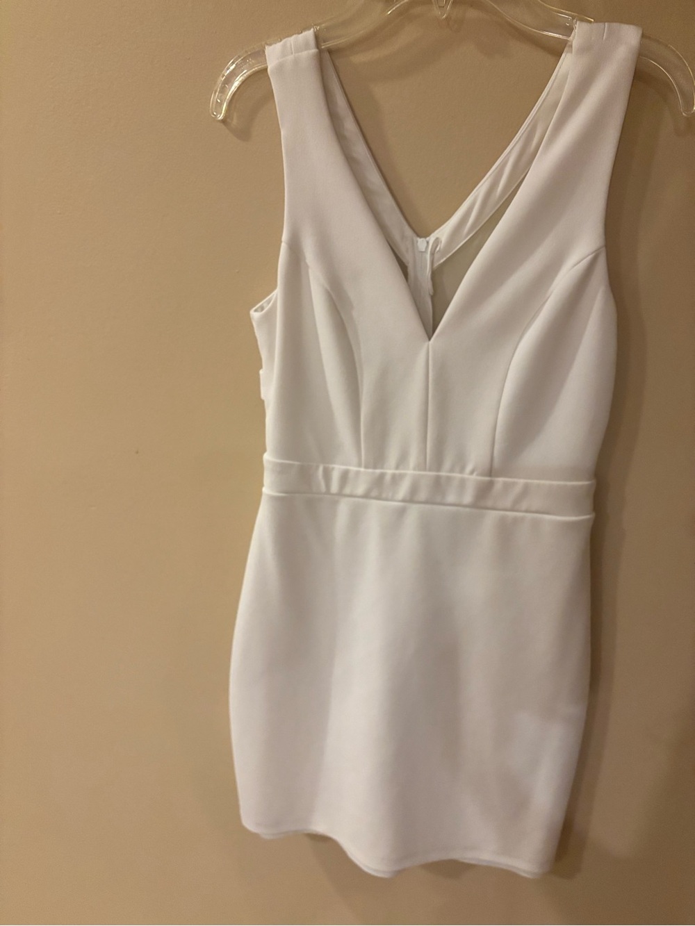 Windsor White V-Neck Sleeveless Mini Dress
